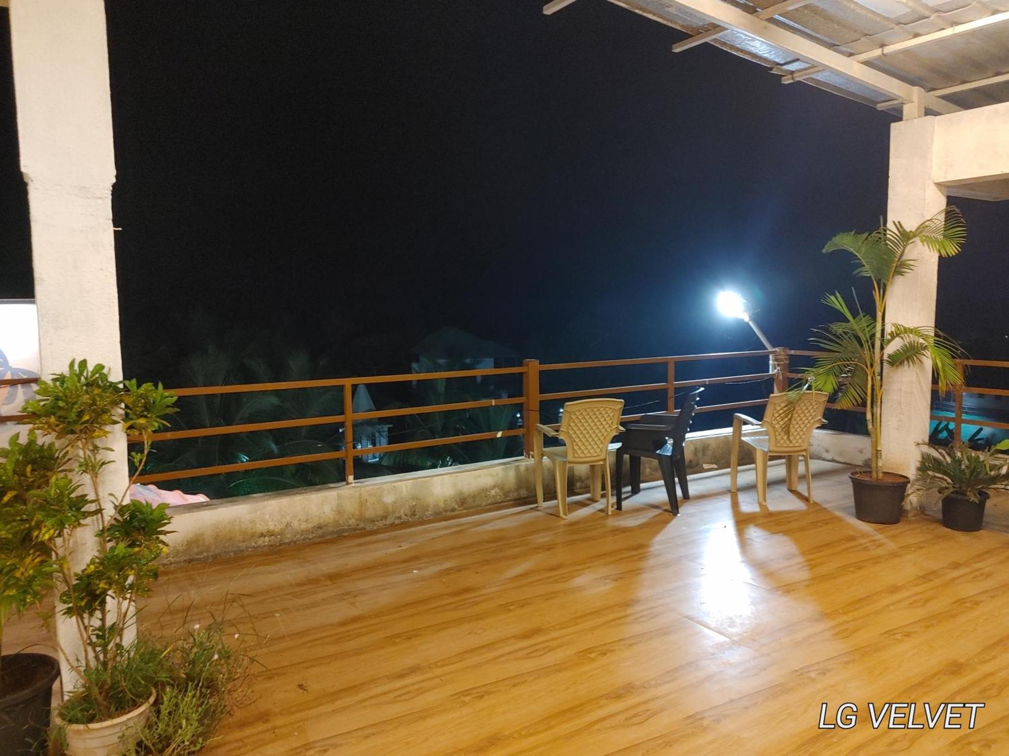 Sunshine Sea View Hotel Alibag Bagian luar foto